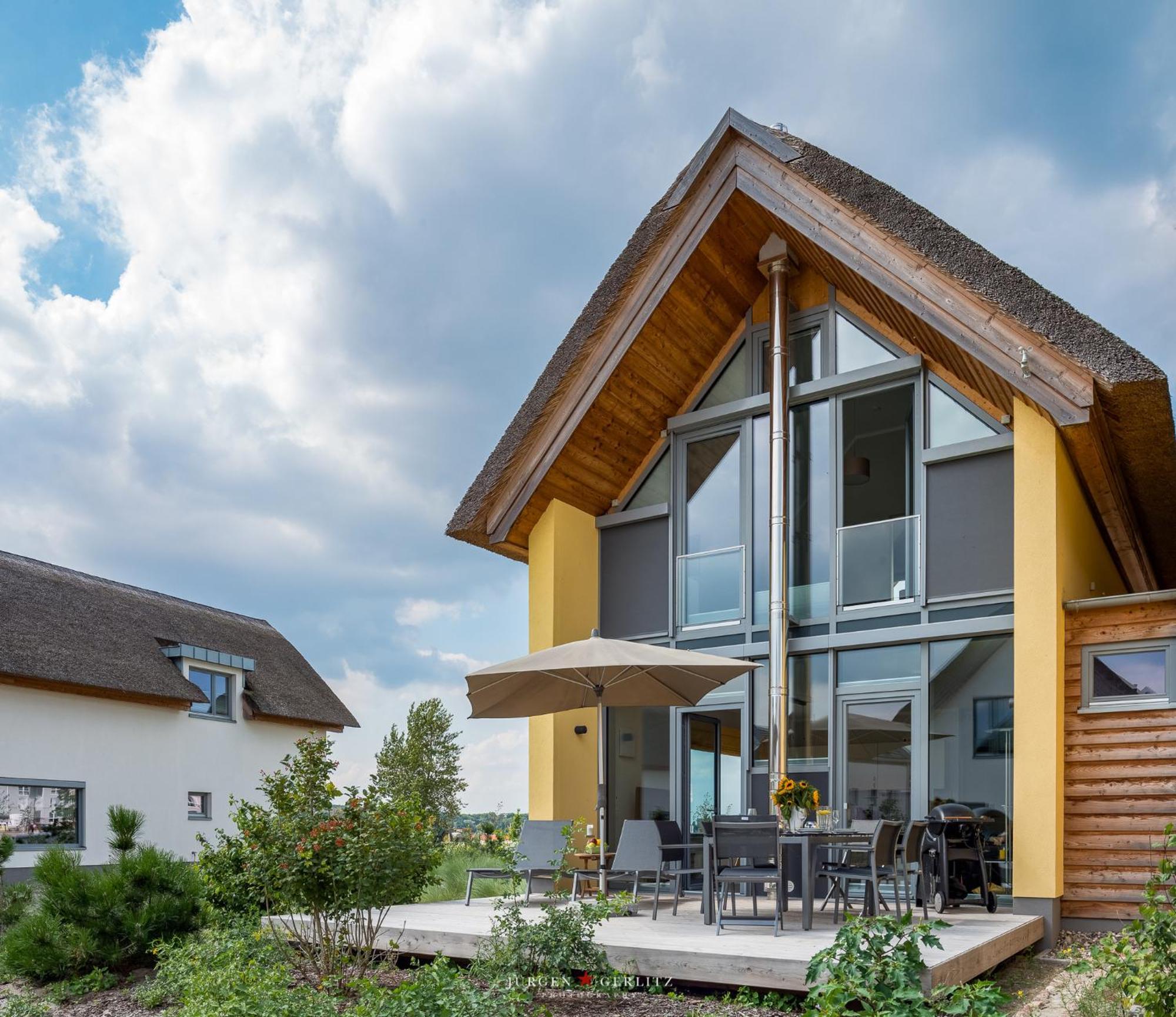 Ostsee - Reetdachhaus Nr 7 "Haddock" Im Strand Resort Heiligenhafen Bagian luar foto